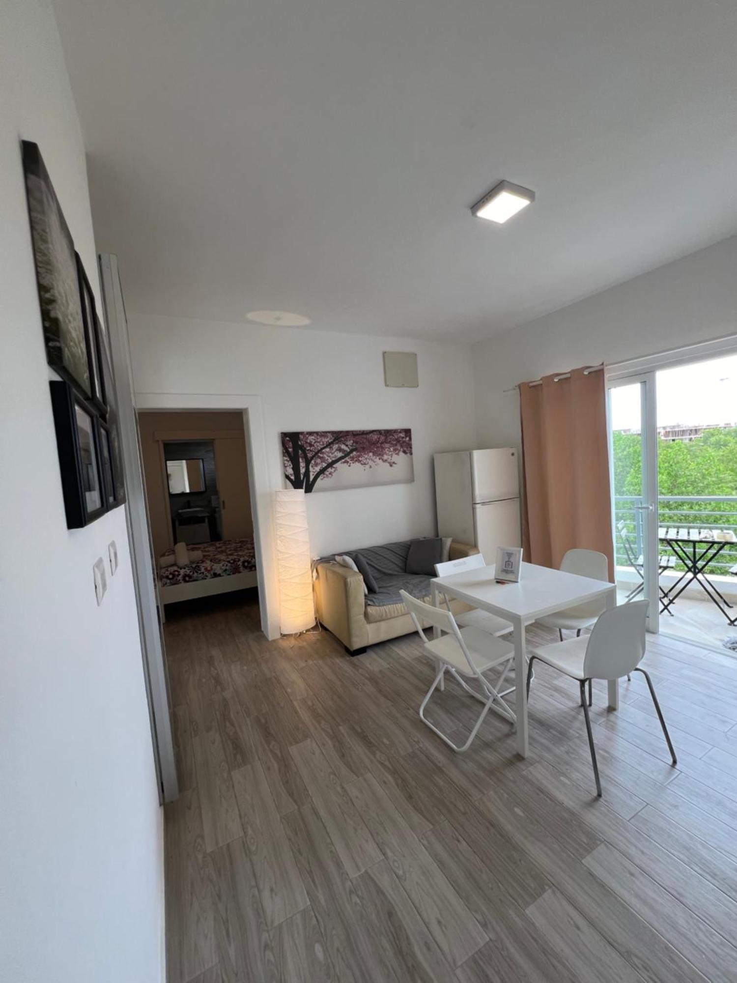 One Suite Beach Club Appartment Punta Cana Exterior foto